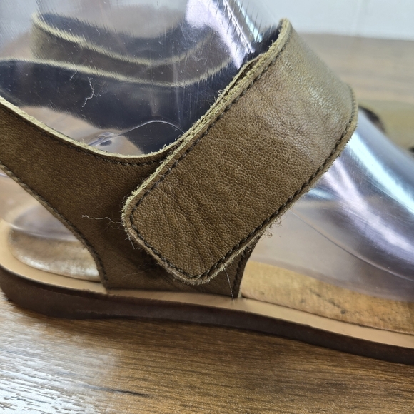 El Naturalista Khaki Green Leather Open Toe Ankle Strap Sandals - Picture 10 of 13